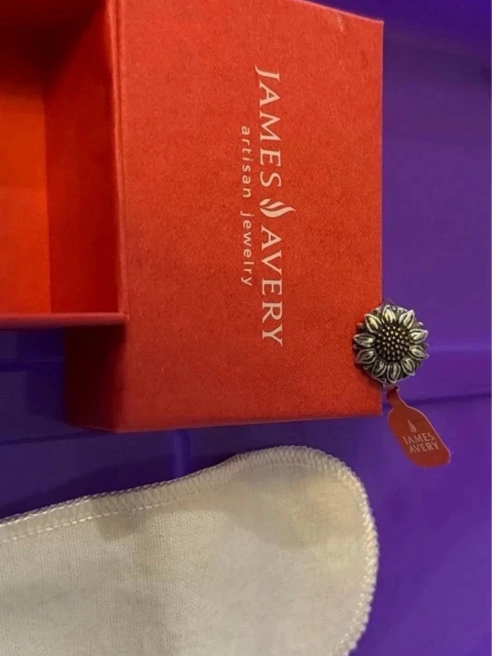 Avery Silver Sunflower Brooch